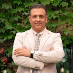 دکتر حسین شصت فولادی