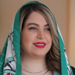 شقایق احمدی